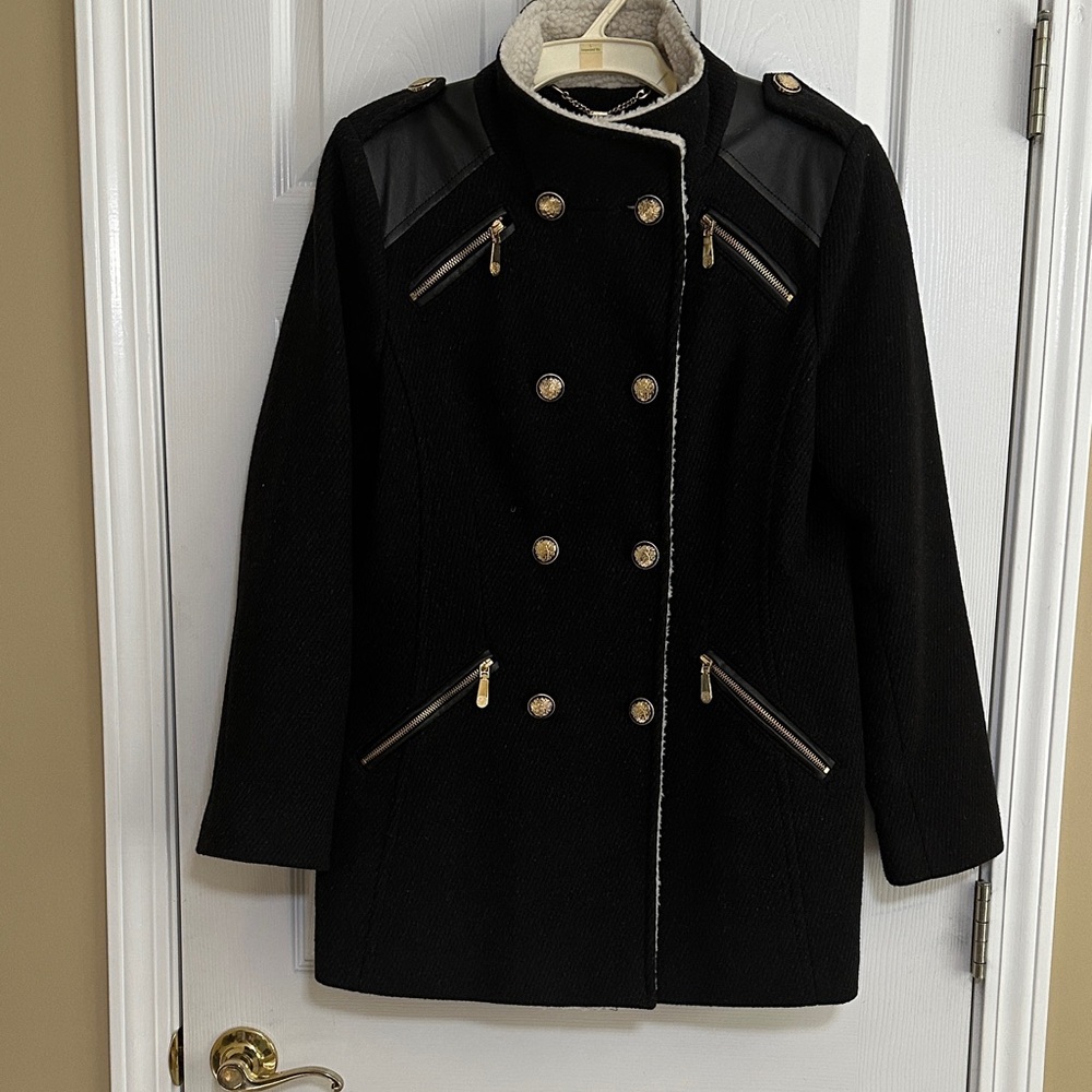 Vince Camaro Black Pea Coat with Cream Sherpa Collar Women’s Large Gold Accents